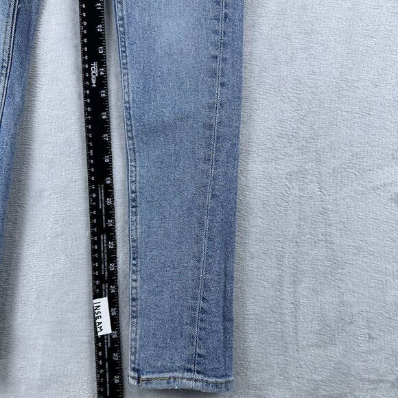 Levi's 711 Skinny Jeans Womens Size W24X30L Altered Low Rise Light Wash Blue - Picture 9 of 12